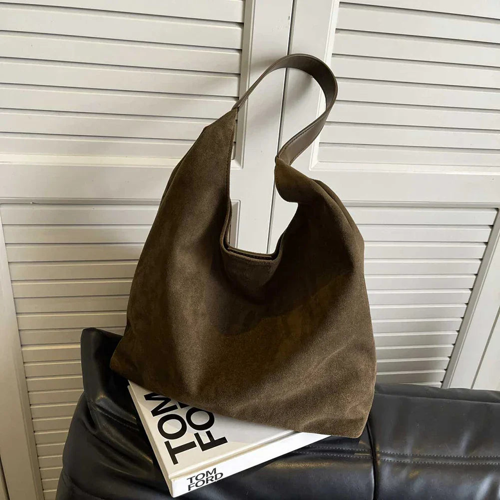 Jade™ | Lyxig Mocka Tote med Höstkänsla & Funktionell Design