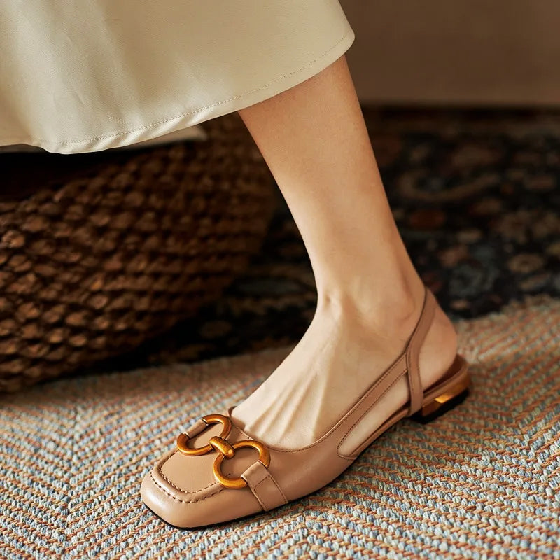 Lajla™ | Eleganta Slingback Flats med Statementdetalj