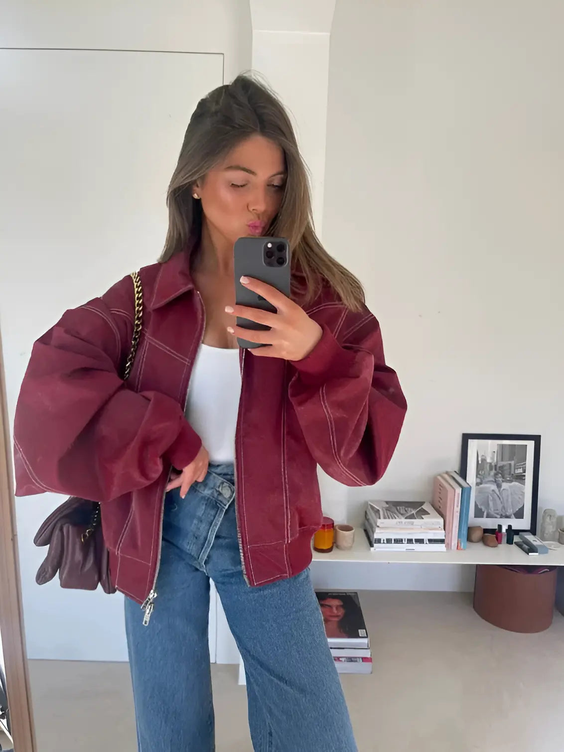 Faye™ | Statementröd Powerjacka för Maximal Stil