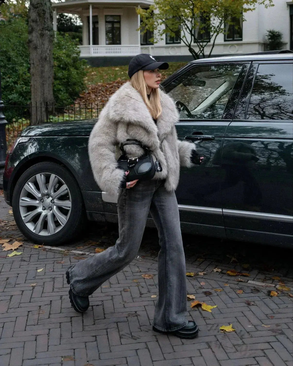 Elodie™ | Sammetslen Fuskpälsjacka med Ljus Lyx