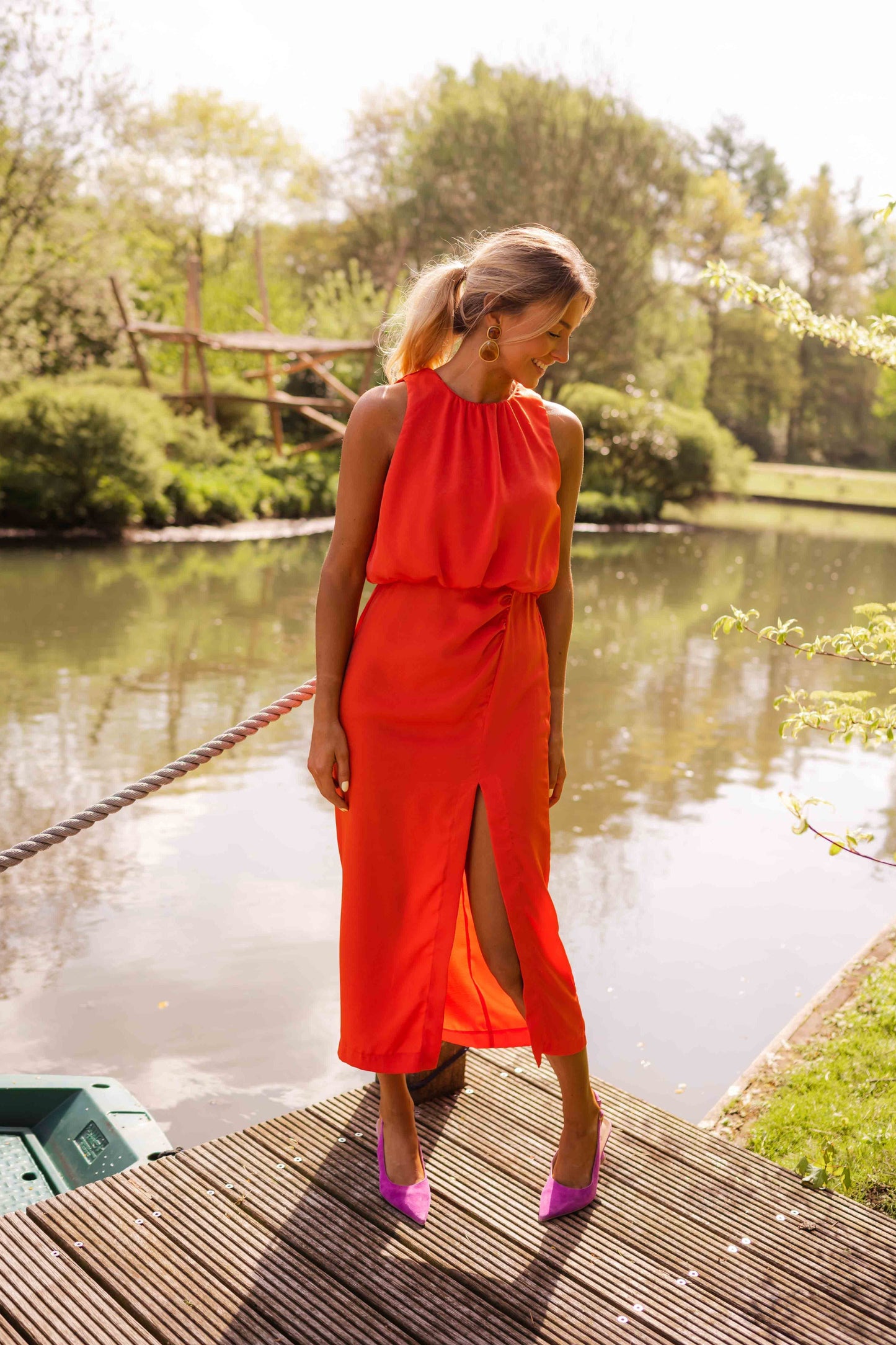 Sylwia™ | Ärmlös Sommarklänning i Lätt Midi-modell