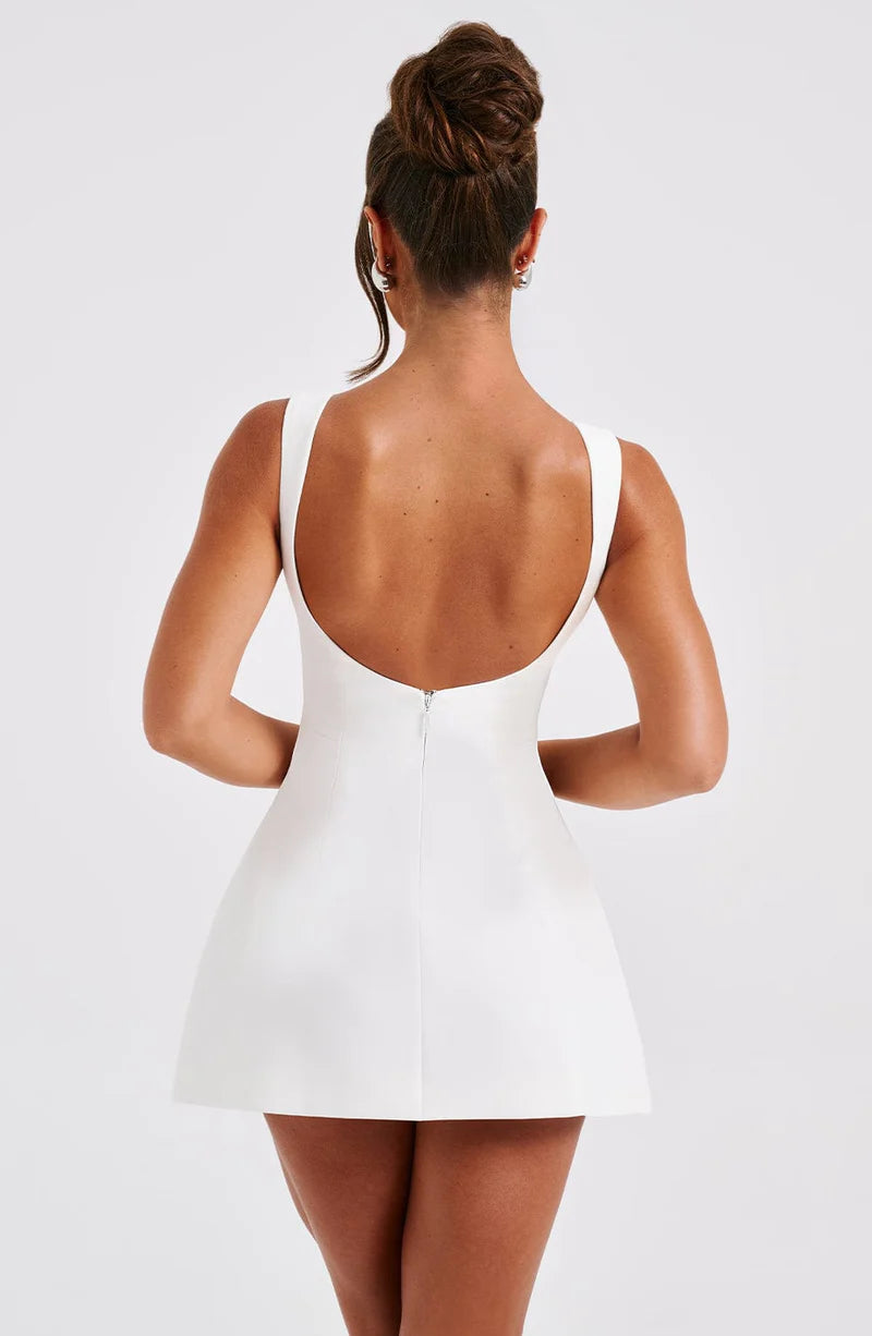 Lysende™ | Minimalistisk Klänning med Tidlös Elegans