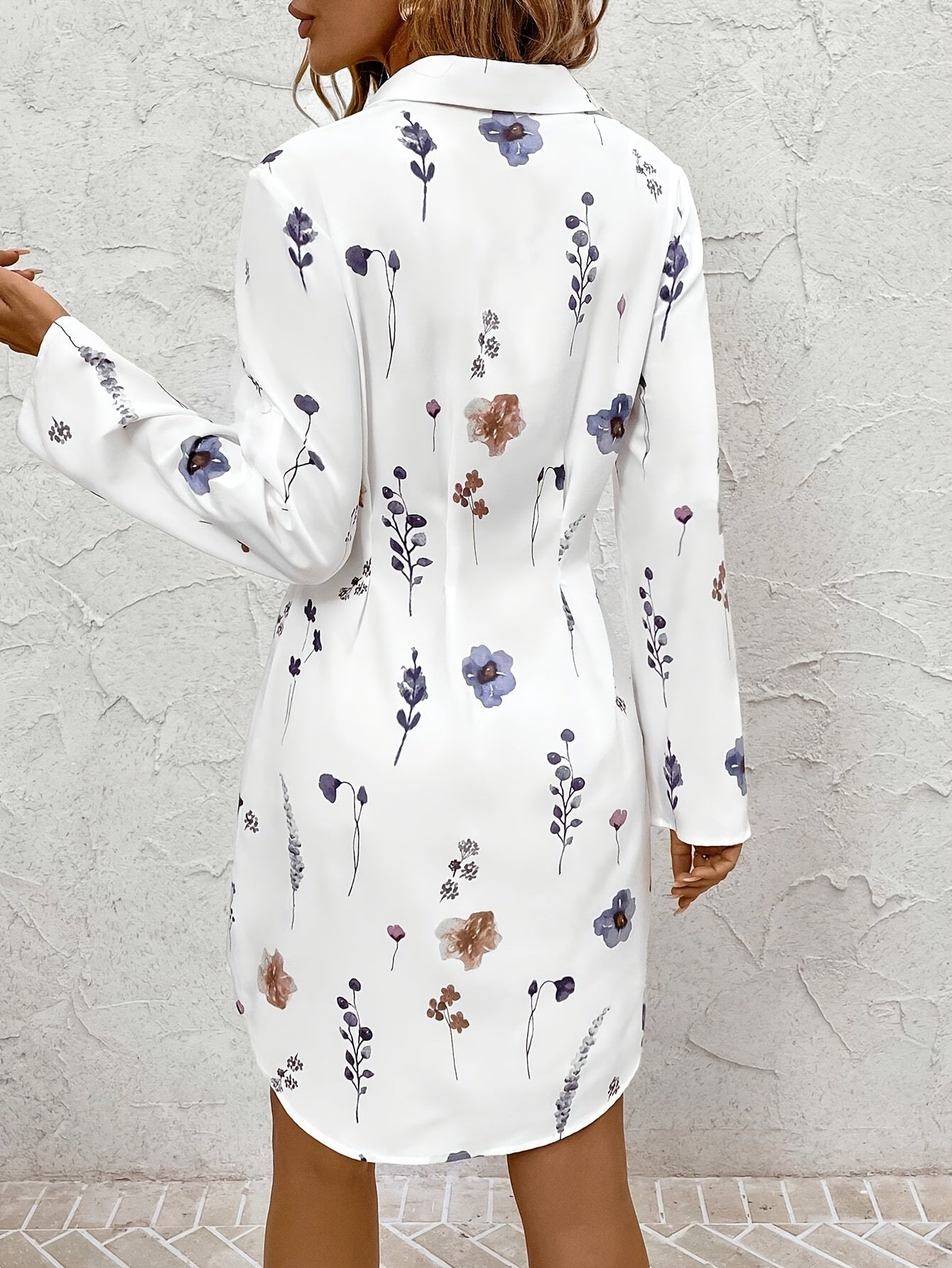 Elvira™ | Blommig Midiklänning med Elegant Känsla