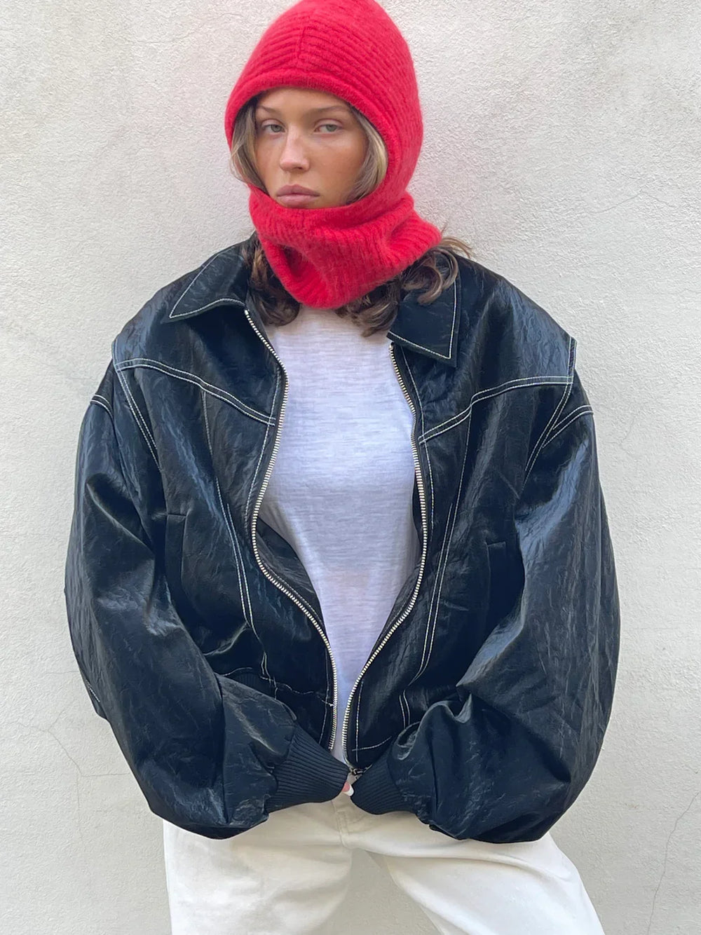 Faye™ | Statementröd Powerjacka för Maximal Stil