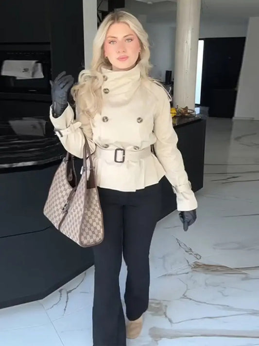 Julia™ | Tidlös Trenchcoat med Rörlig Elegans